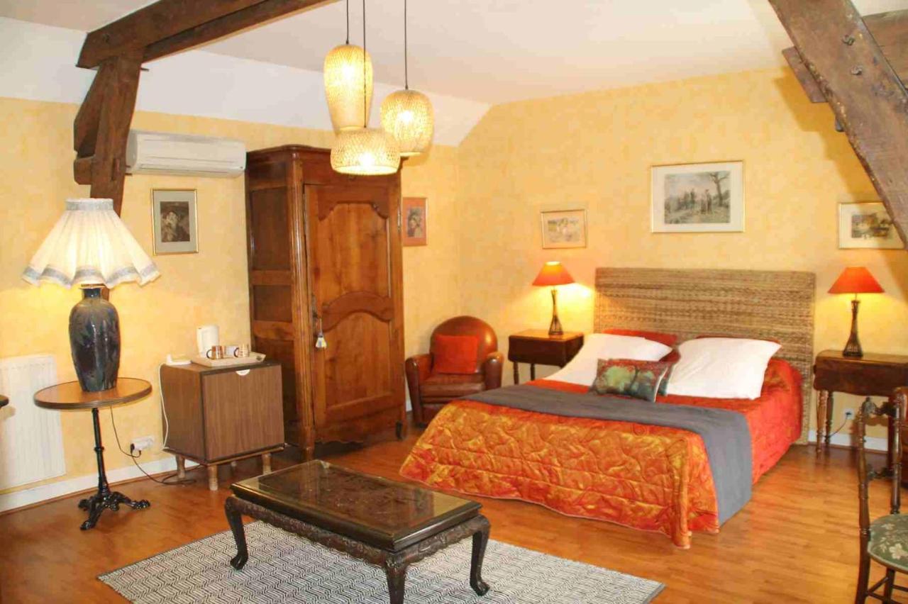 Chambres D'Hotes : La Cour D'Etrepy Le Mesnil-sur-Oger Exterior photo
